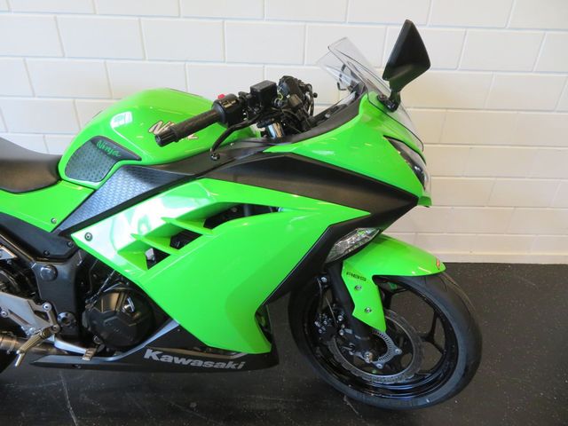 kawasaki - ninja-300