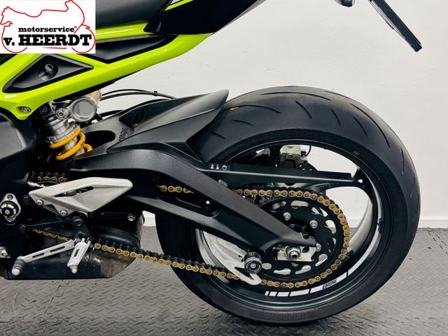 triumph - street-triple-765-moto2