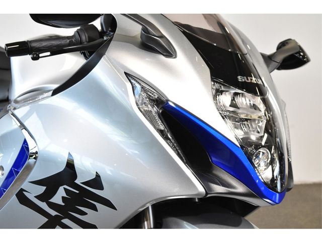 suzuki - gsx-r-1300-hayabusa