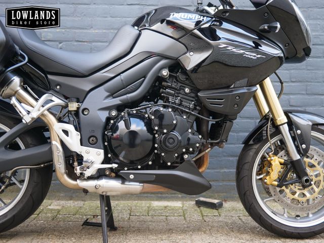 triumph - tiger-1050