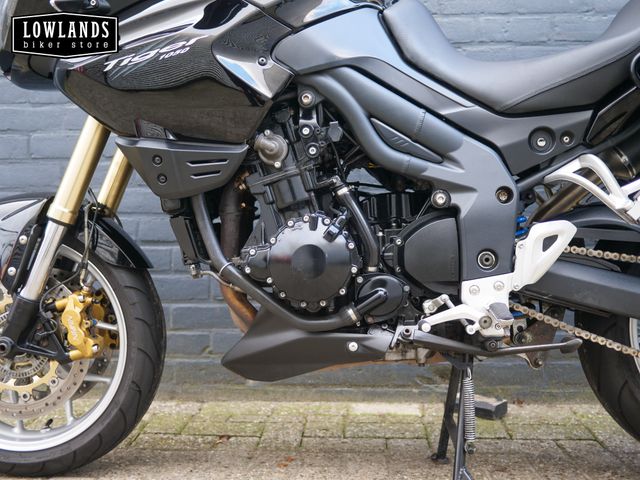 triumph - tiger-1050