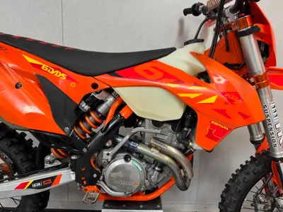 KTM 350 EXC F SIX DAYS – foto 2