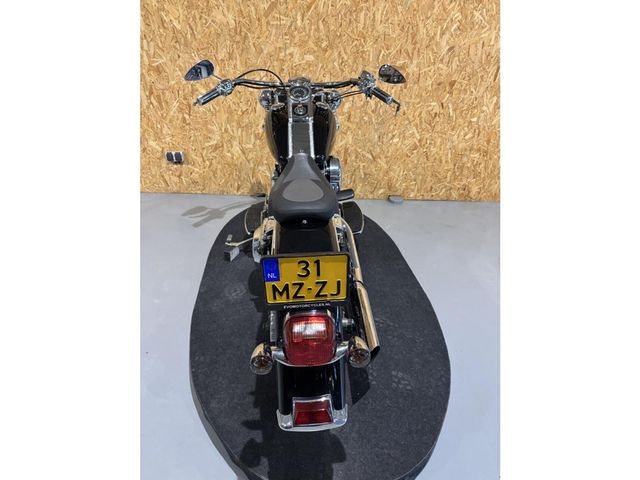 harley-davidson - heritage-softail-classic-flstc