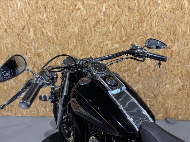 harley-davidson - heritage-softail-classic-flstc