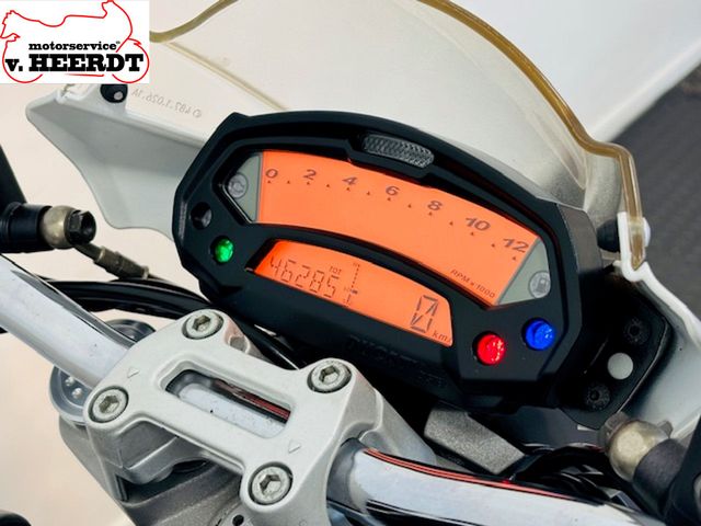 ducati - m-696