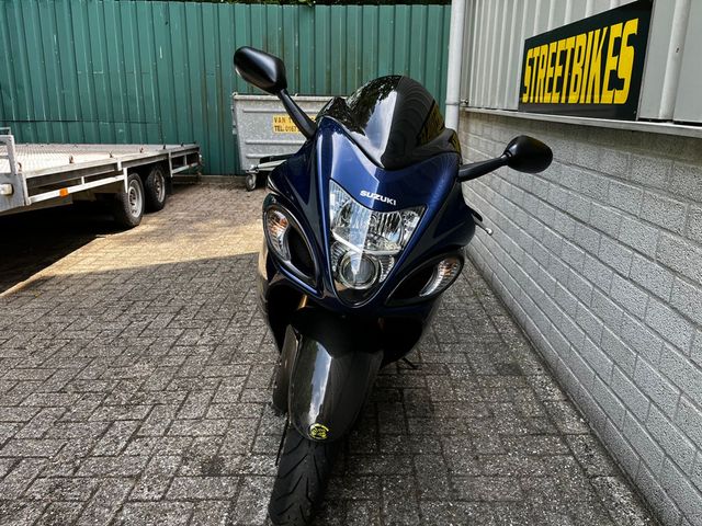 suzuki - gsx-r-1300-hayabusa