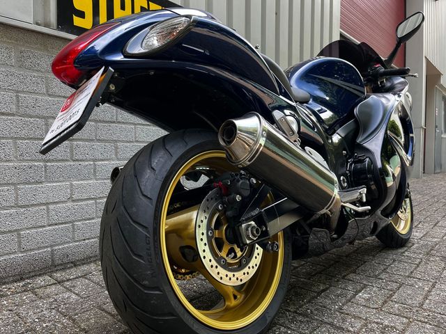 suzuki - gsx-r-1300-hayabusa