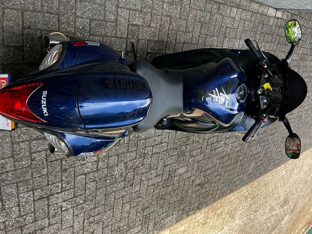 suzuki - gsx-r-1300-hayabusa