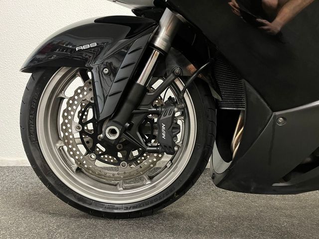 kawasaki - gtr-1400