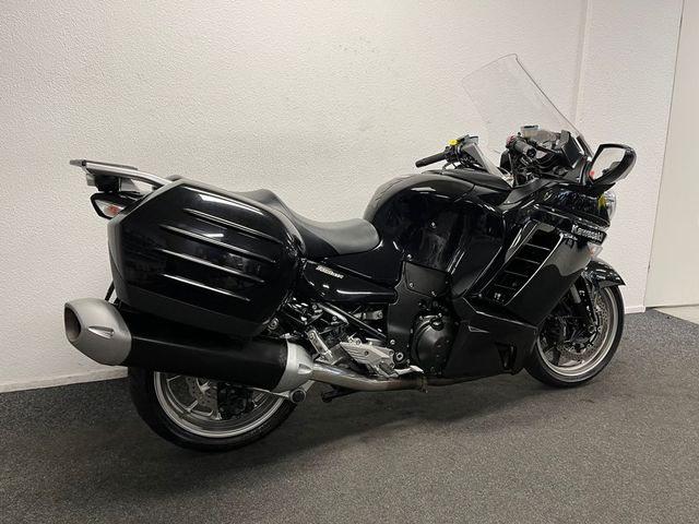 kawasaki - gtr-1400