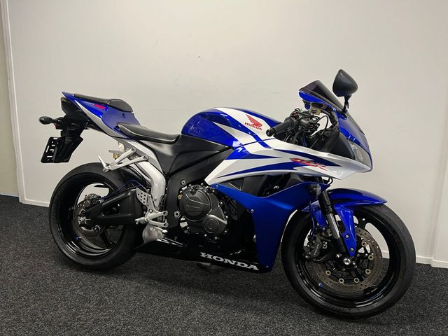 honda - cbr-600-rr