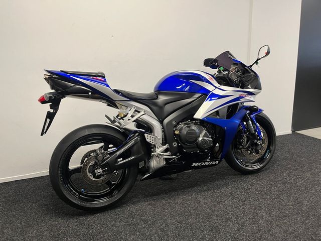 honda - cbr-600-rr