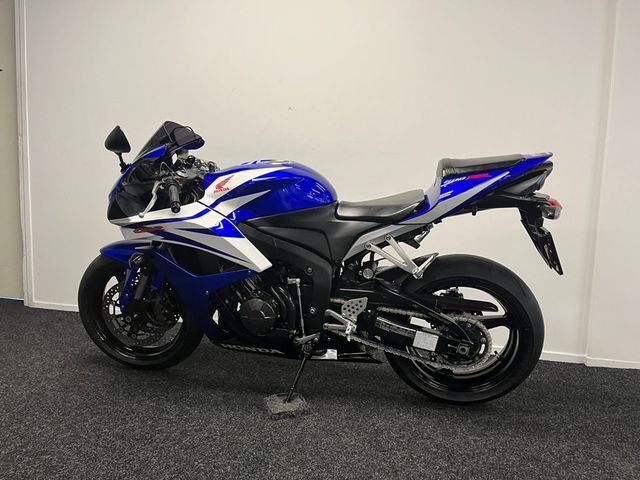 honda - cbr-600-rr