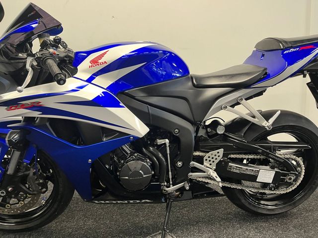 honda - cbr-600-rr