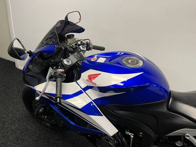 honda - cbr-600-rr
