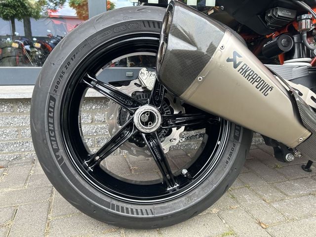ktm - 1390-super-duke-r