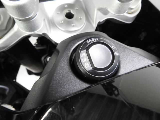 bmw - s-1000-xr