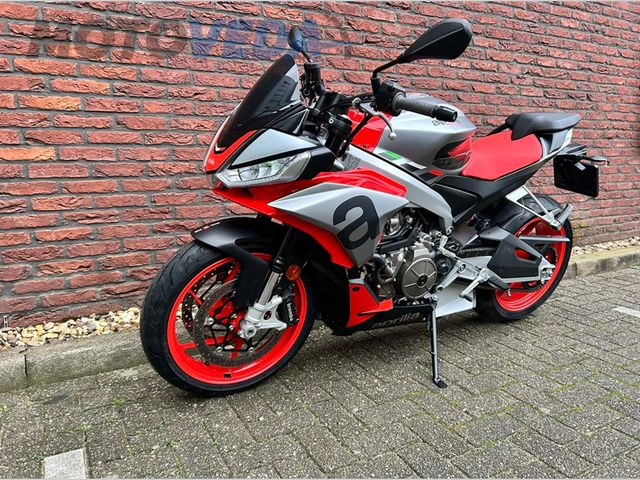 aprilia - tuono-660