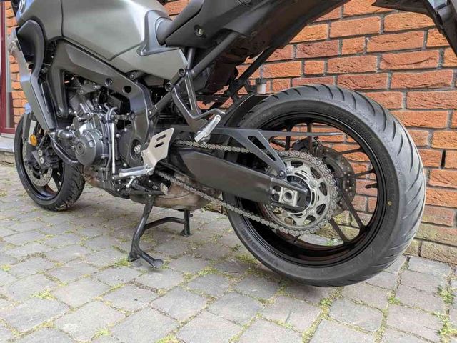 yamaha - tracer-9