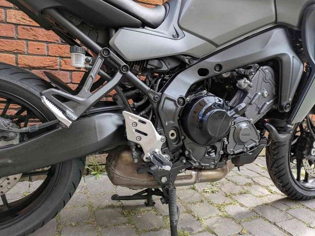 yamaha - tracer-9