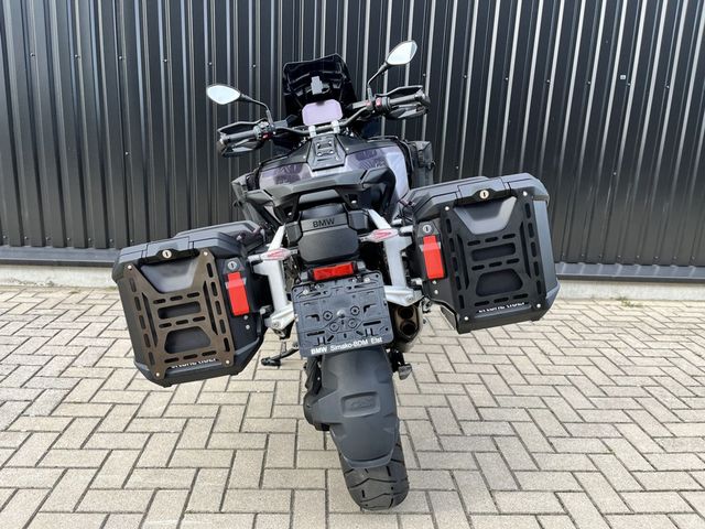 bmw - r-1300-gs-adventure