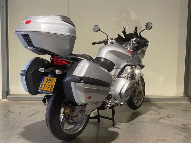 moto-guzzi - norge-1200-gt