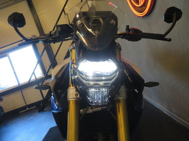 bmw - f-900-r
