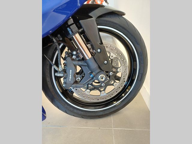 suzuki - gsx-r-750