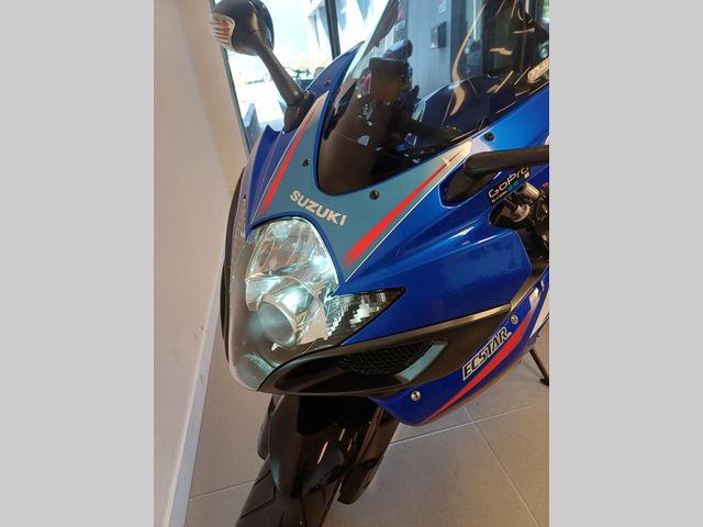 suzuki - gsx-r-750