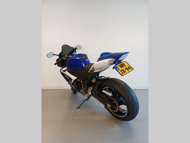 suzuki - gsx-r-750