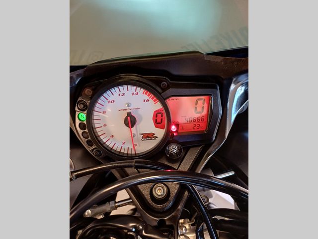 suzuki - gsx-r-750