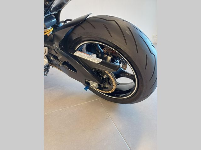 suzuki - gsx-r-750