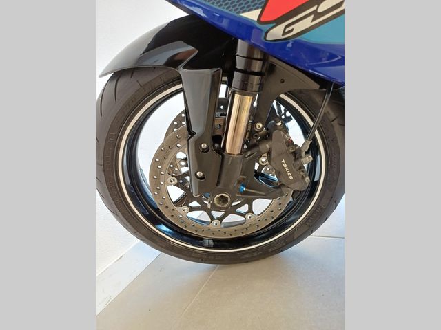 suzuki - gsx-r-750
