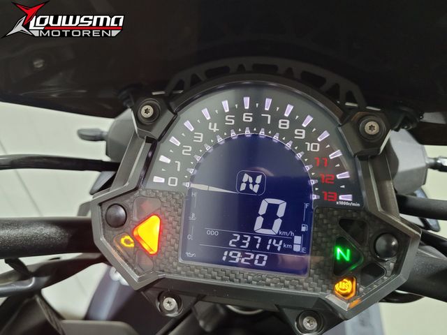 kawasaki - z900