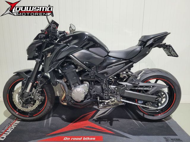 kawasaki - z900