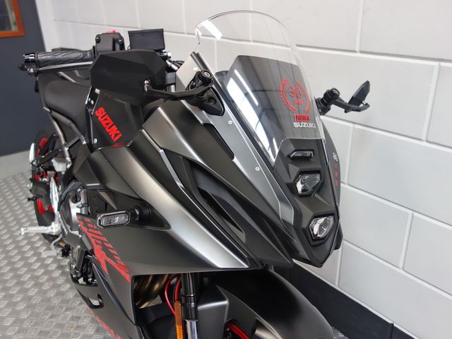 suzuki - gsx-8r