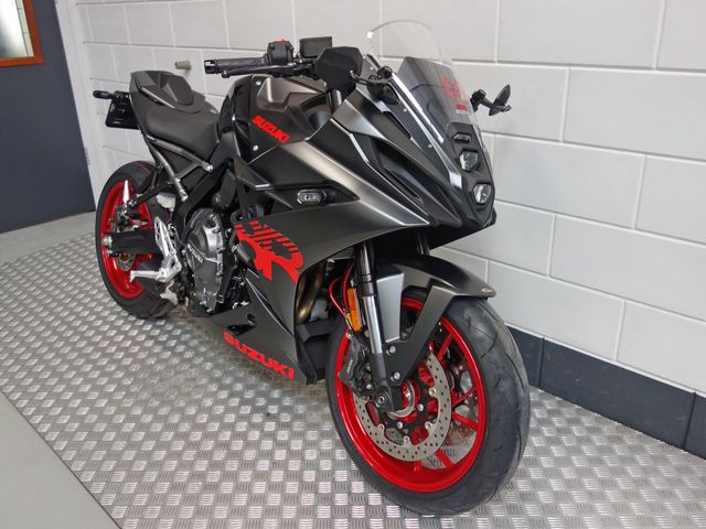 suzuki - gsx-8r