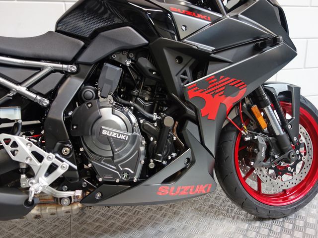 suzuki - gsx-8r
