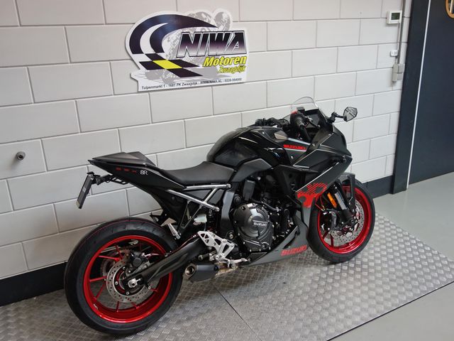suzuki - gsx-8r