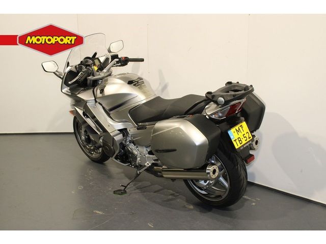 yamaha - fjr-1300