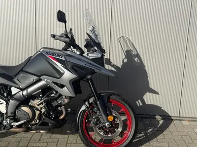 SUZUKI V-STROM 1050/A – foto 3
