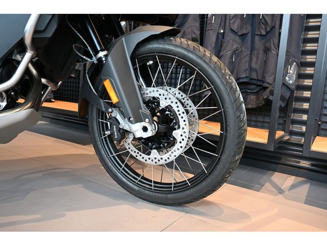 bmw - f-900-gs-adventure