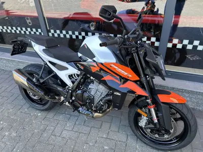 KTM 990 DUKE – foto 2
