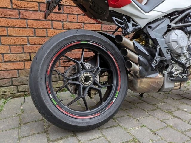 mv-agusta - brutale-800