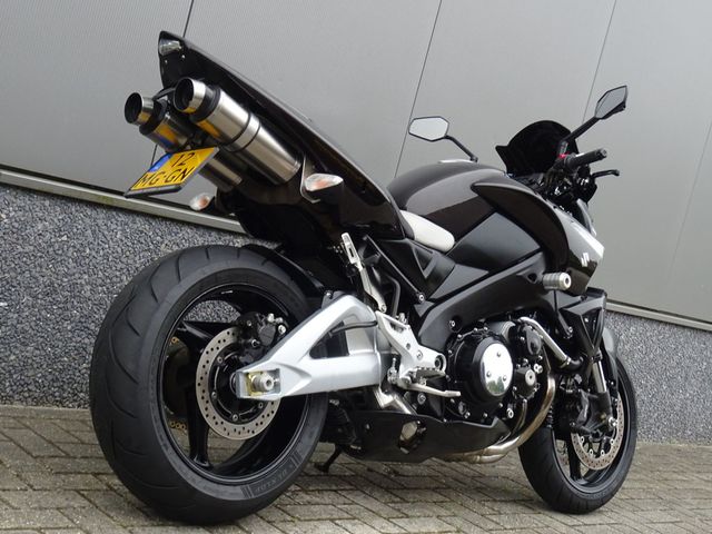 suzuki - b-king-1300