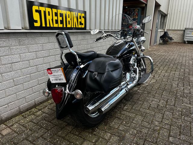 yamaha - xvs-1100-a-dragstar-classic