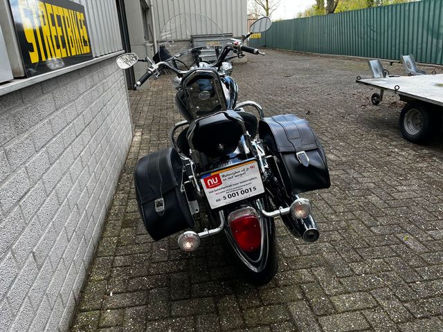 yamaha - xvs-1100-a-dragstar-classic