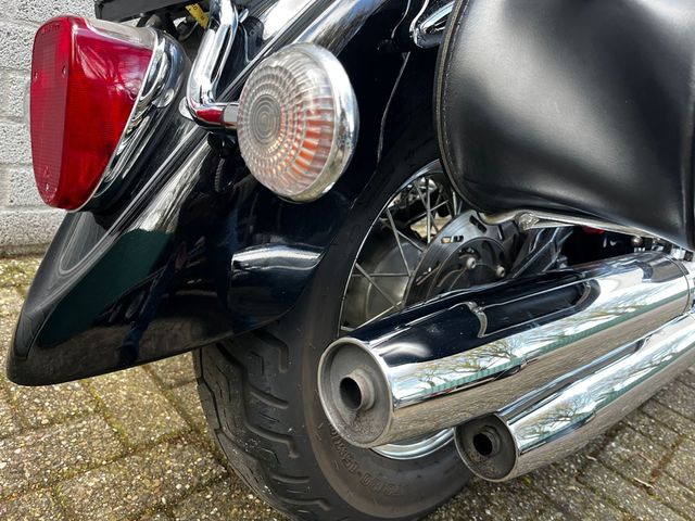 yamaha - xvs-1100-a-dragstar-classic