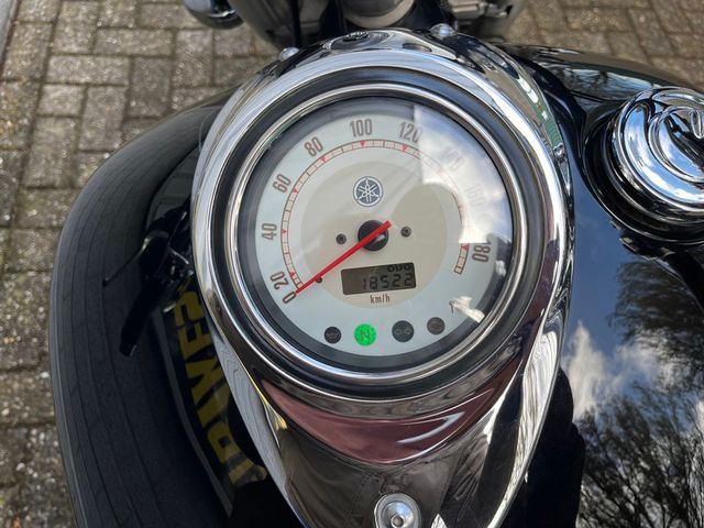 yamaha - xvs-1100-a-dragstar-classic
