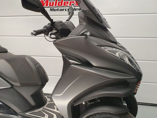 peugeot - metropolis-400